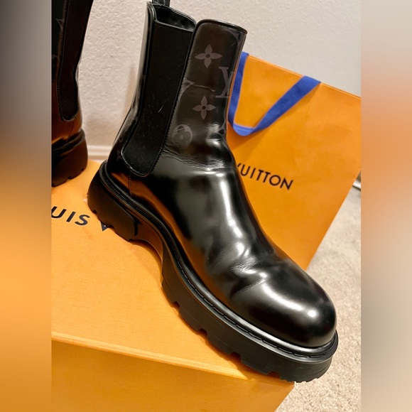 Louis Vuitton Chelsea boot 7 1/2 - Picture 4 of 11